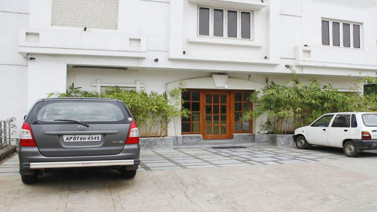 Classic Luxury Service Apartments Visakhapatnam Exteriör bild