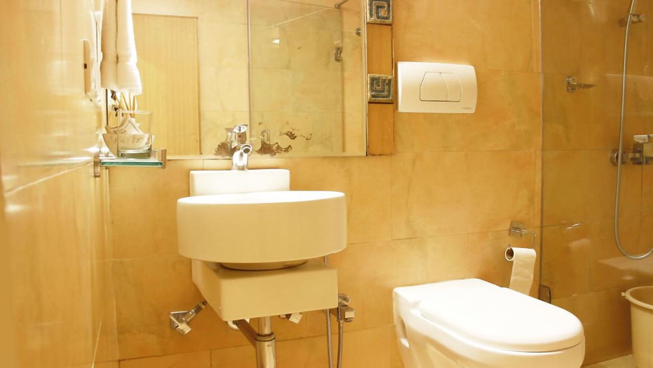 Classic Luxury Service Apartments Visakhapatnam Exteriör bild